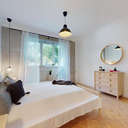 Modern 2 Bedroom Apt - Free Parking Bratislava Exterior foto